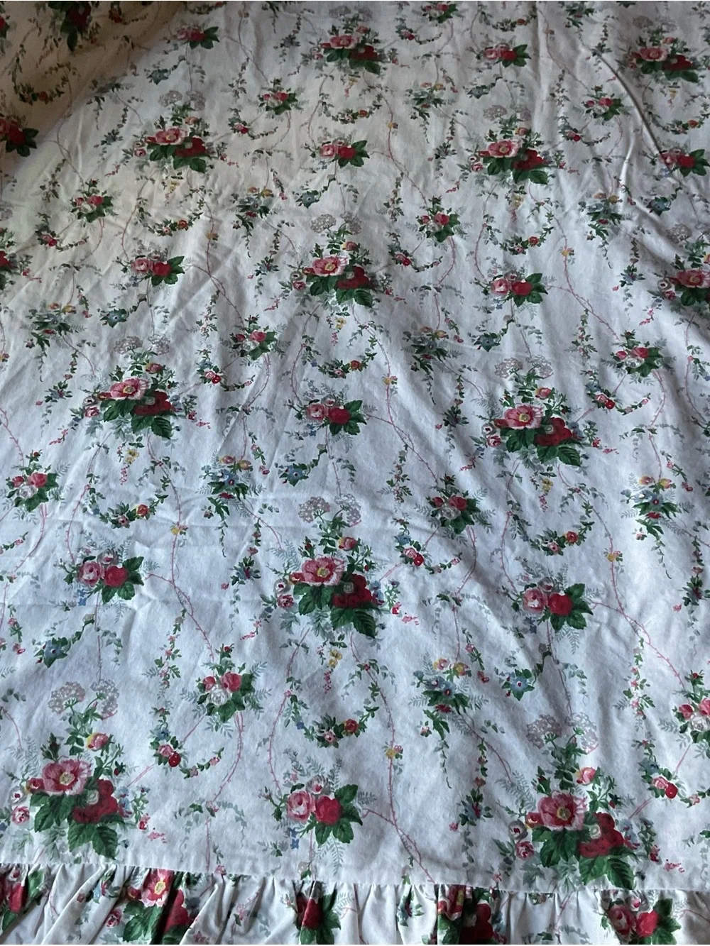 Vintage, Ralph Lauren BLAINE Ruffled Flat Sheet QUEEN Size- USA Made
